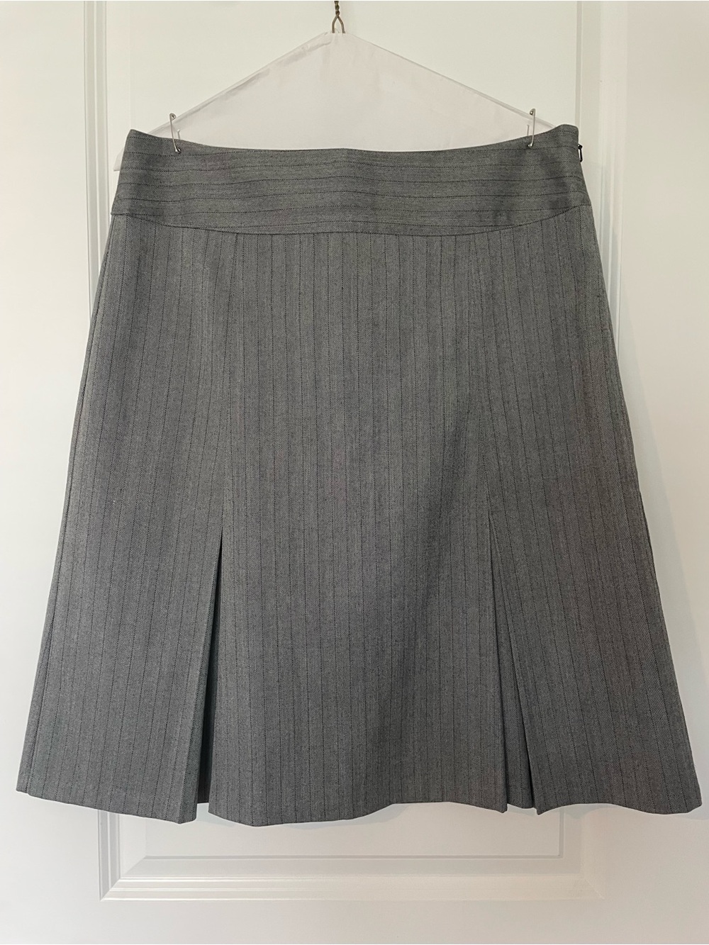 Geoffrey Beene Gray Pinstripe A-Line Skirt